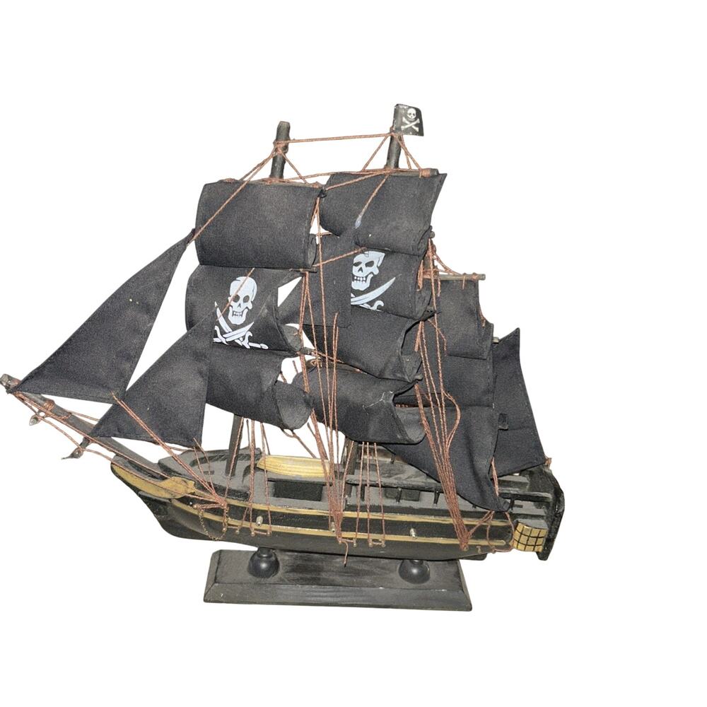 Pirate - Picture 2 of 6